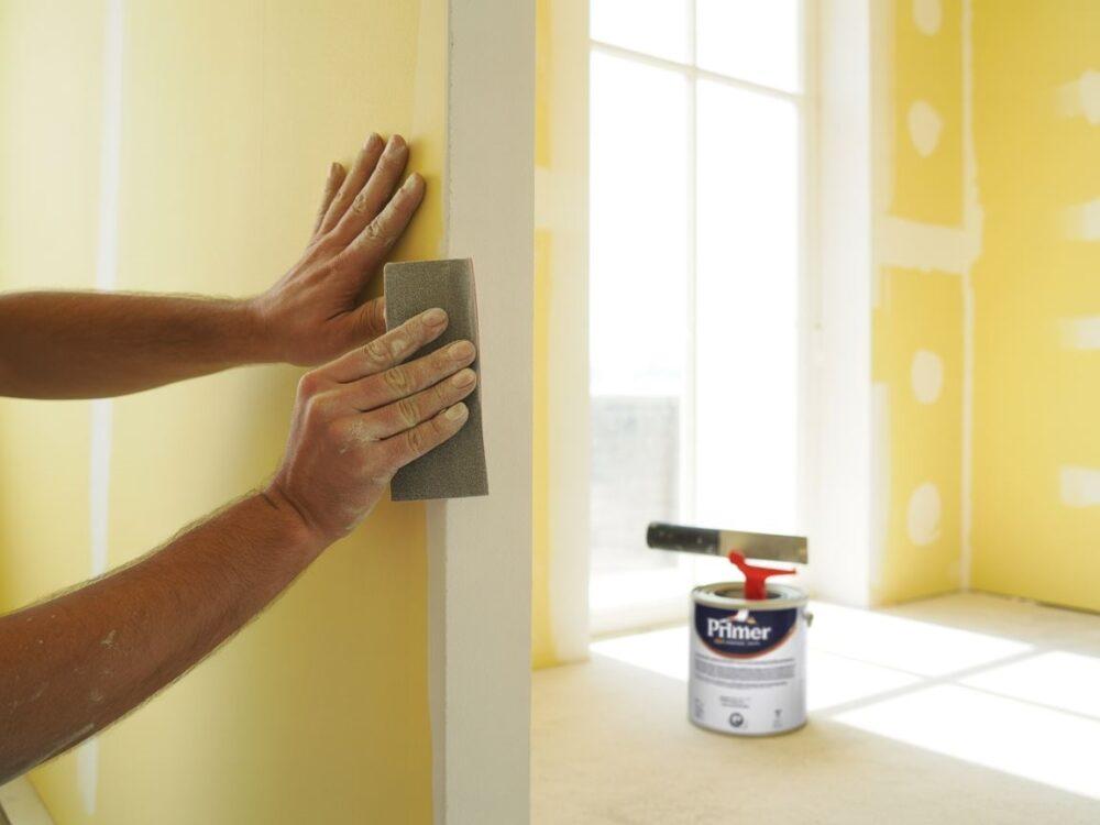 narzędzia do przygotowania ściany